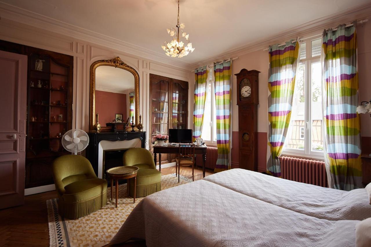 Hotel L'Antre De Gadag Forges-les-Eaux Zewnętrze zdjęcie